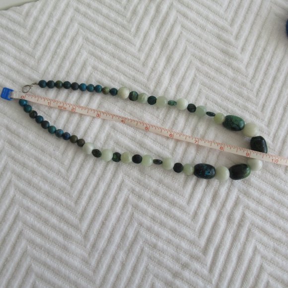 BEAUTIFUL MARBLED GREEN GRADUATED BEADS NECKLACE 90 grs 20.5 Long - Picture 7 of 7